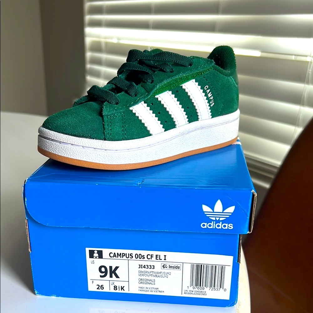 Adidas Green Campus Sneakers
